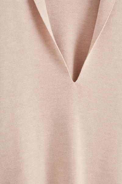 COS ドレープメリノウールVネックジャンパー