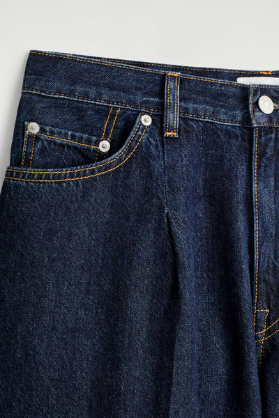 COS TWINEジーンズ - バレル