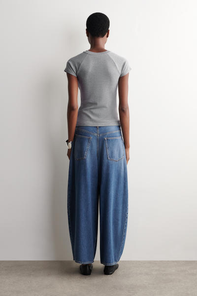 COS TWINEジーンズ - バレル