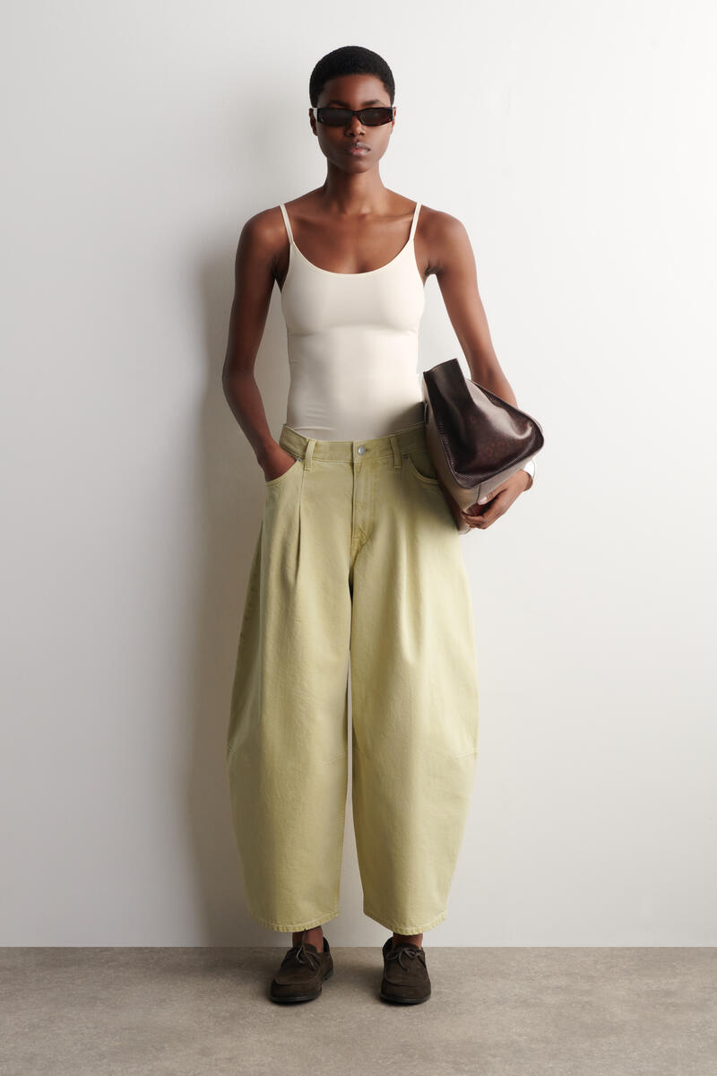 COS TWINEジーンズ - バレル