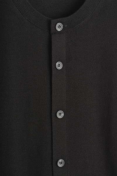 COS メリノウールクルーネックカーディガン