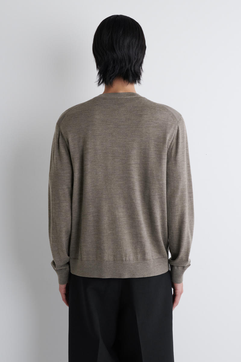 MERINO WOOL CREW-NECK CARDIGAN メリノウールクルーネック