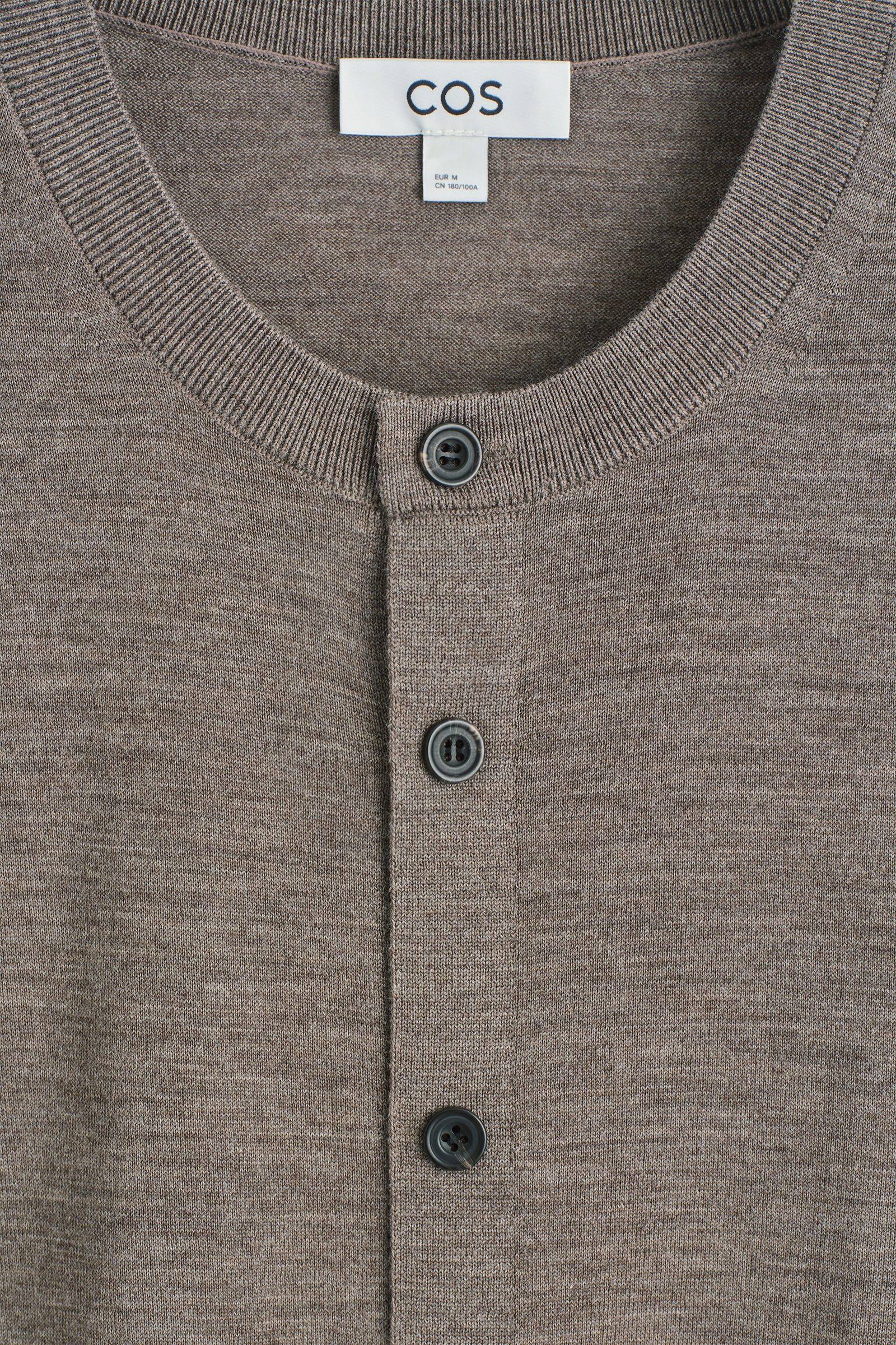 MERINO WOOL CREW-NECK CARDIGAN メリノウールクルーネック