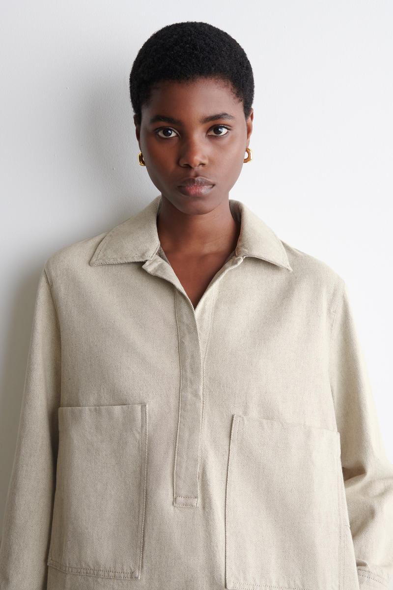 アトリエgg 7ozリネンデニムドレスシャツ 07301404_66a87444b6346.jpg