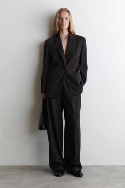 COS メリノウールブレンドブレザー