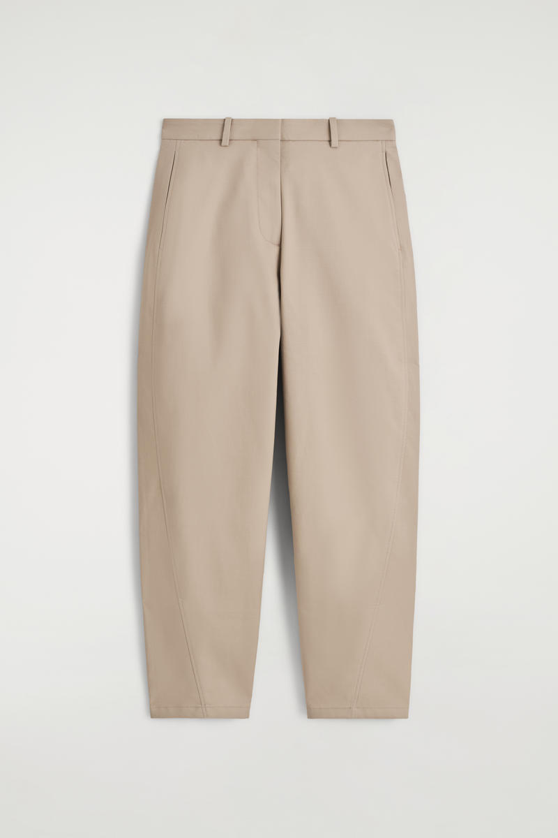 COS バレルレッグコットンチノ