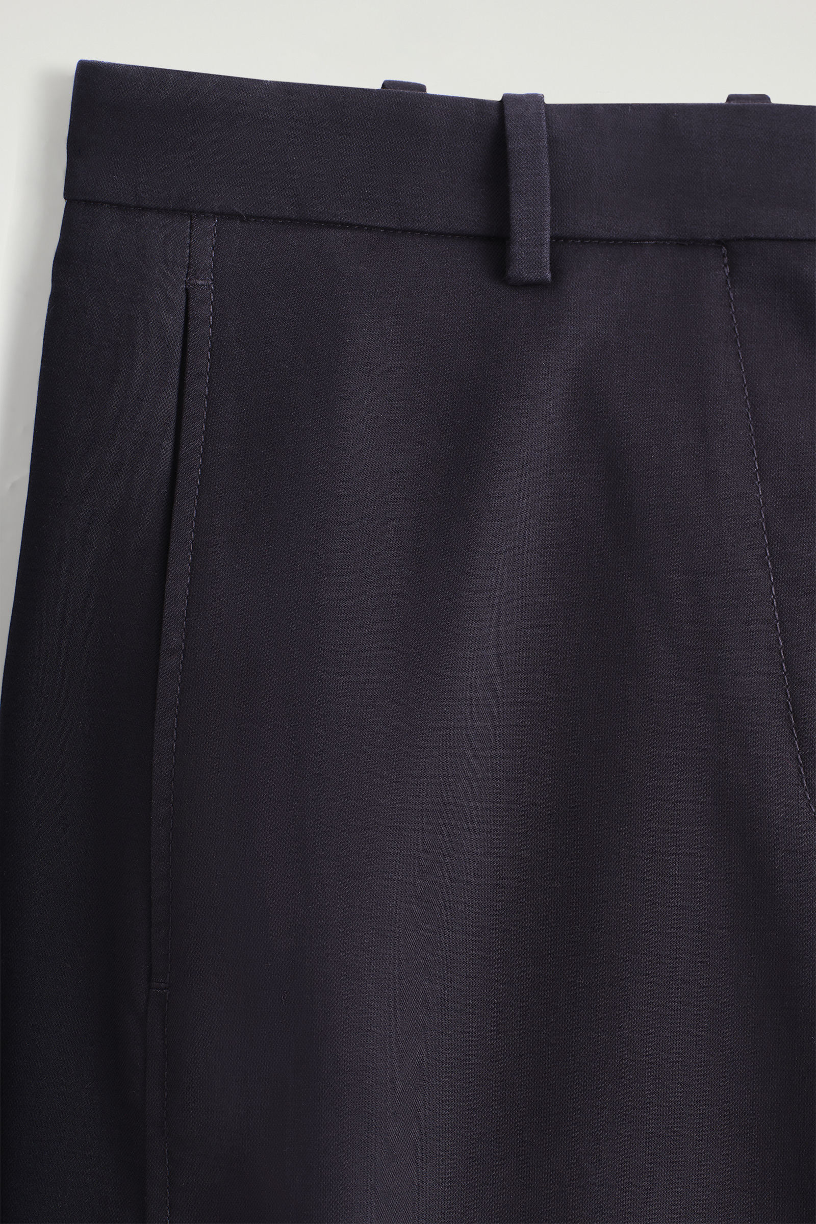 【新品未使用】COS バレルレッグコットンチノ 34 BARREL-LEG COTTON CHINOS バレルレッグコットンチノ ネイビー｜COS