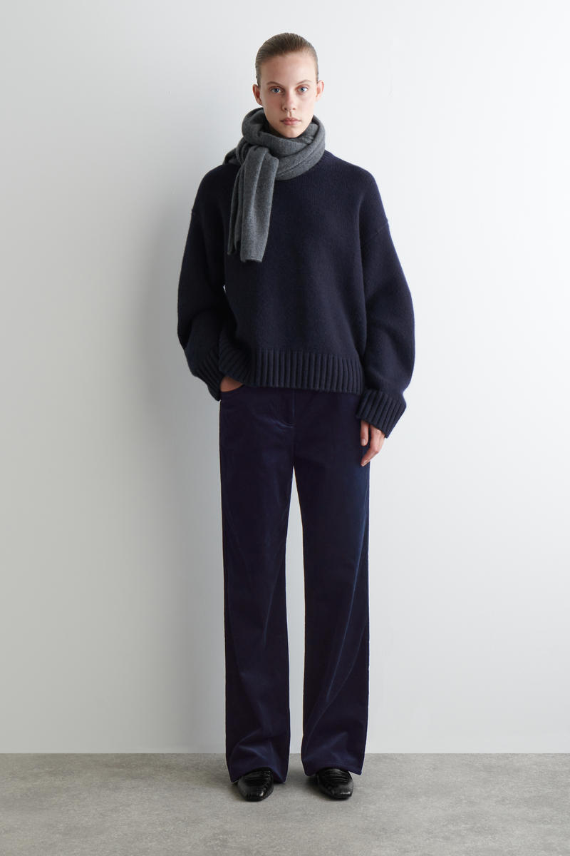 CORDUROY STRAIGHT-LEG TROUSERS コーデュロイストレートレッグ CORDUROY STRAIGHT-LEG TROUSERS コーデュロイストレートレッグ