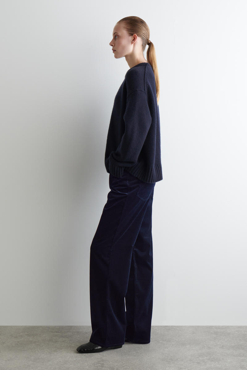 COS コーデュロイストレートレッグパンツ