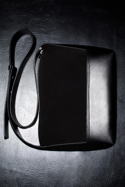 COS AGENDAレザーショルダーバッグ