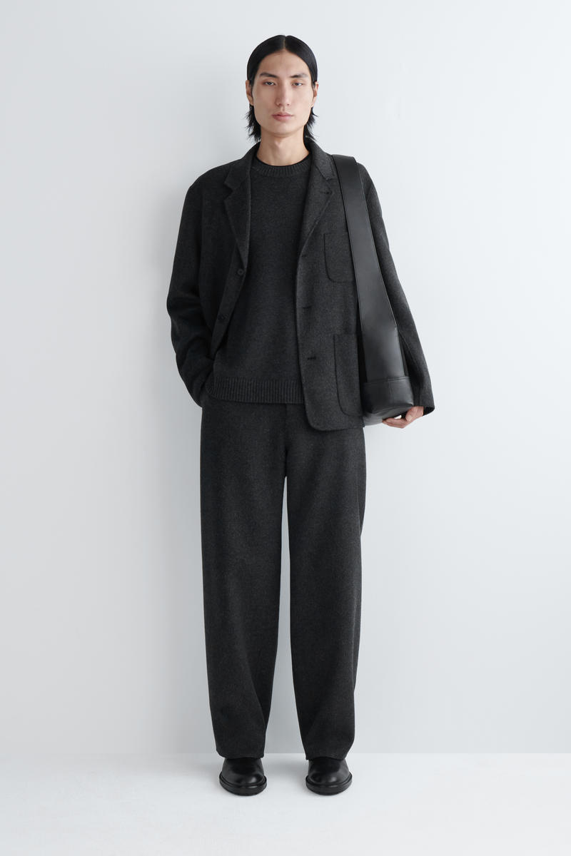 COS AGENDAレザーショルダーバッグ