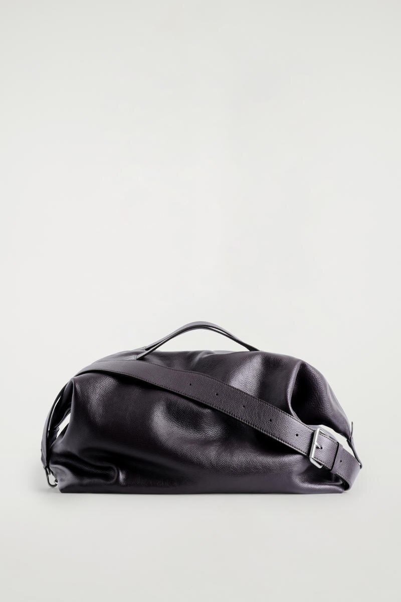 BOWLING BAG - LEATHER ボウリングバッグ-レザー エスプレッソ｜COS