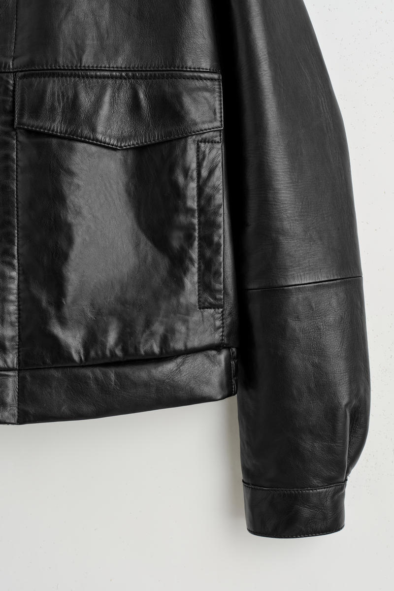 LEATHER BLOUSON JACKET レザーブルゾンジャケット｜COS コス