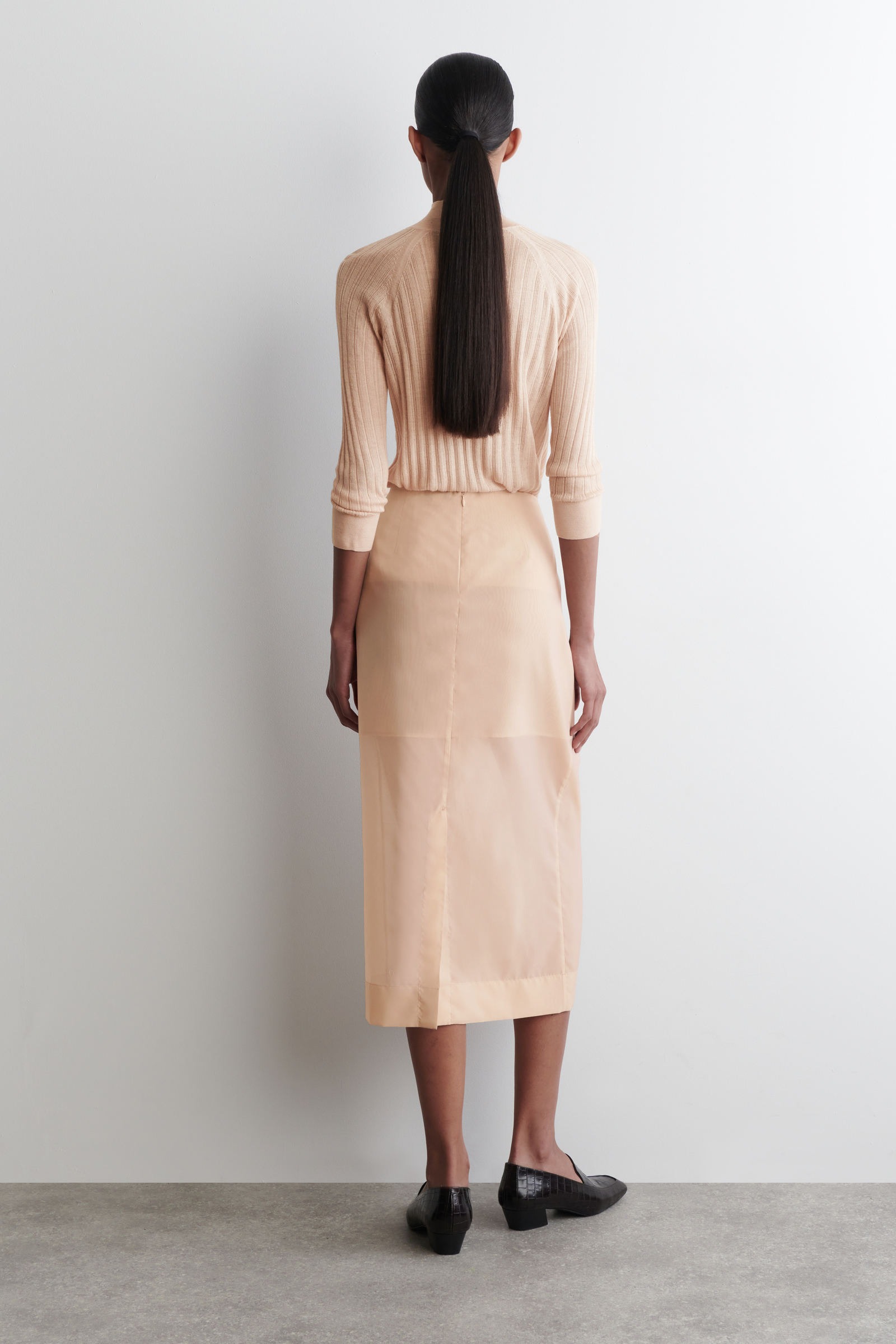 COLUMN（コラム）　スカート SHEER COLUMN SKIRT シアーコラムスカート｜COS コス 公式