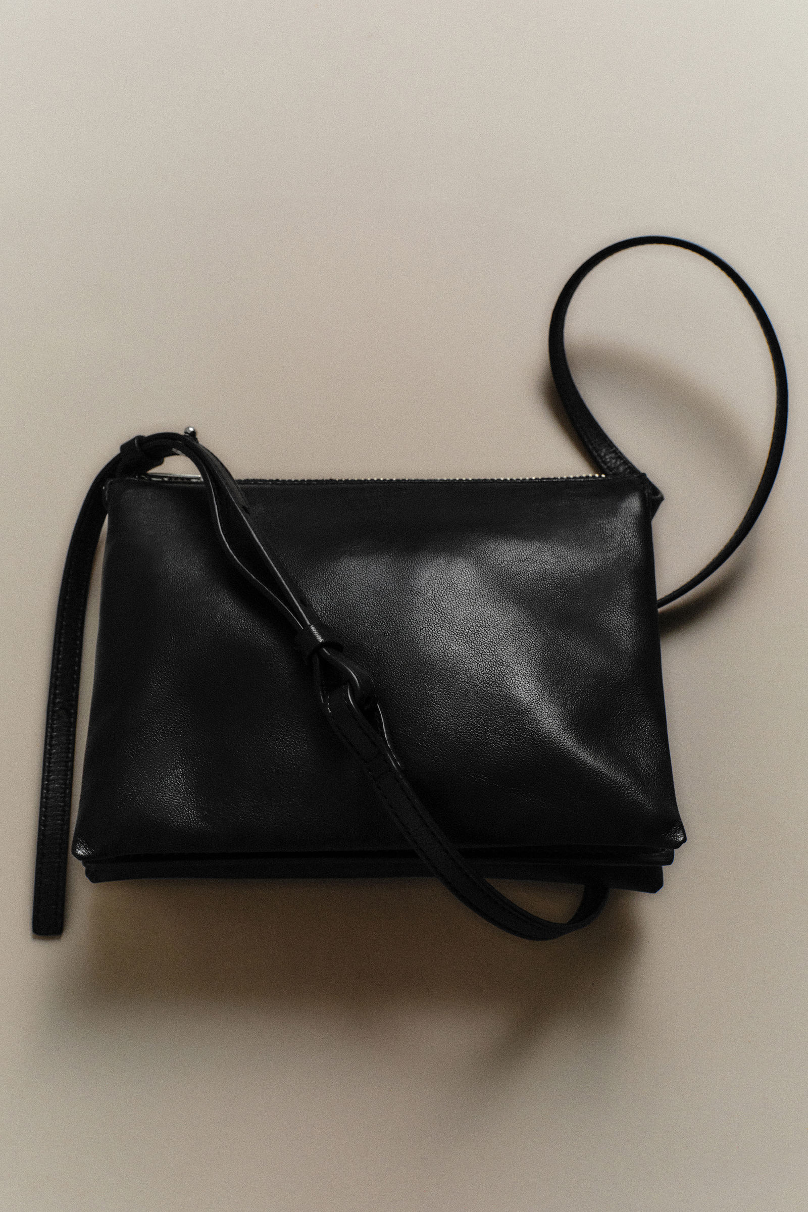 TROVE CROSSBODY BAG - LEATHER TROVEクロスボディバッグ