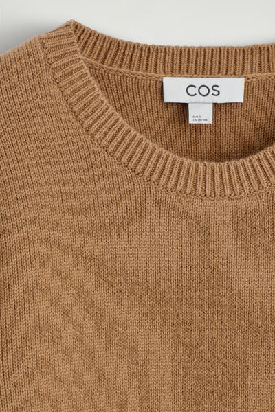 COS メリノウールクルーネックセーター