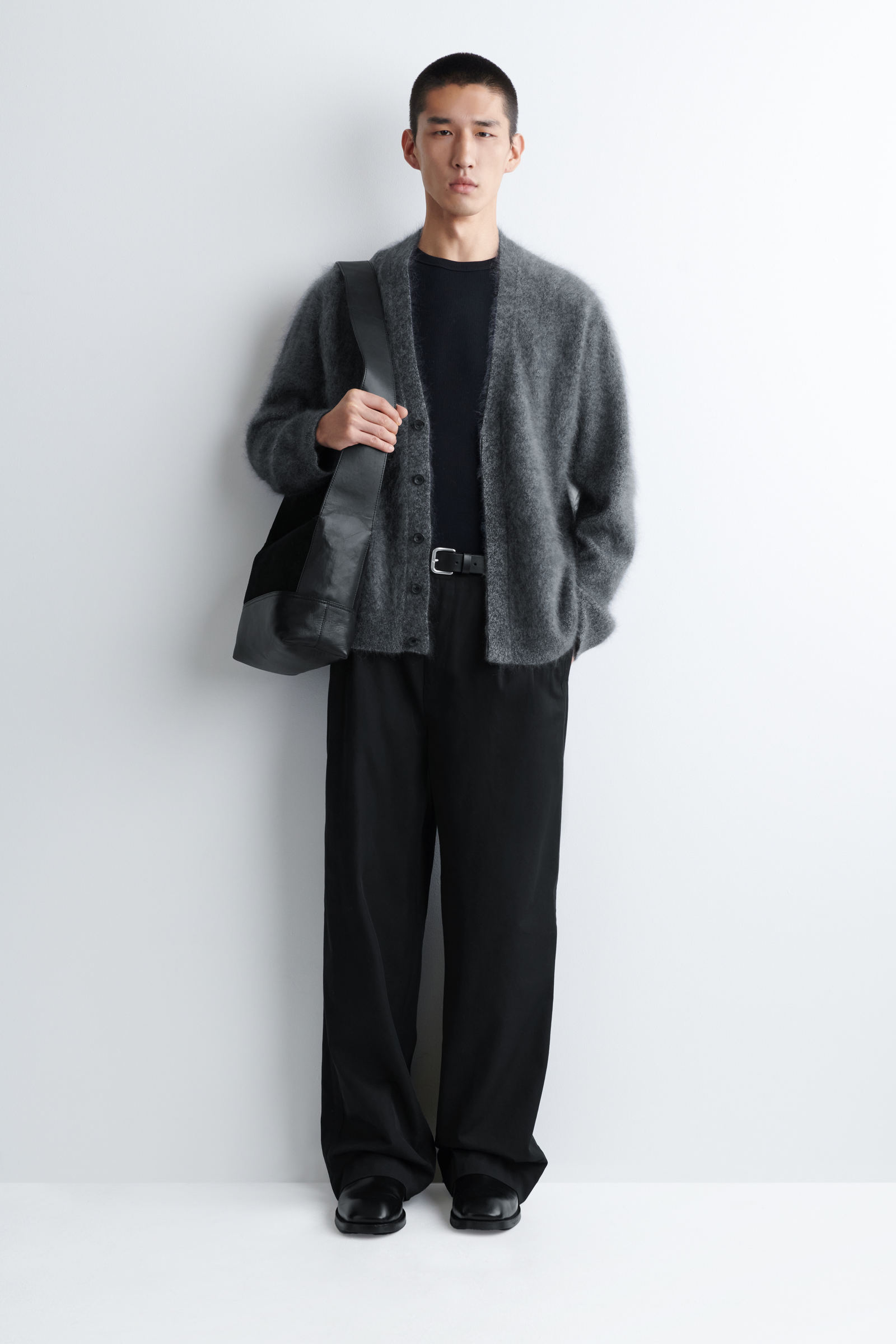 Cos PURE BRUSHED-CASHMERE カーディガンXS Cos PURE BRUSHED-CASHMERE カーディガンXS Cos PURE BRUSHED-CASHMERE
