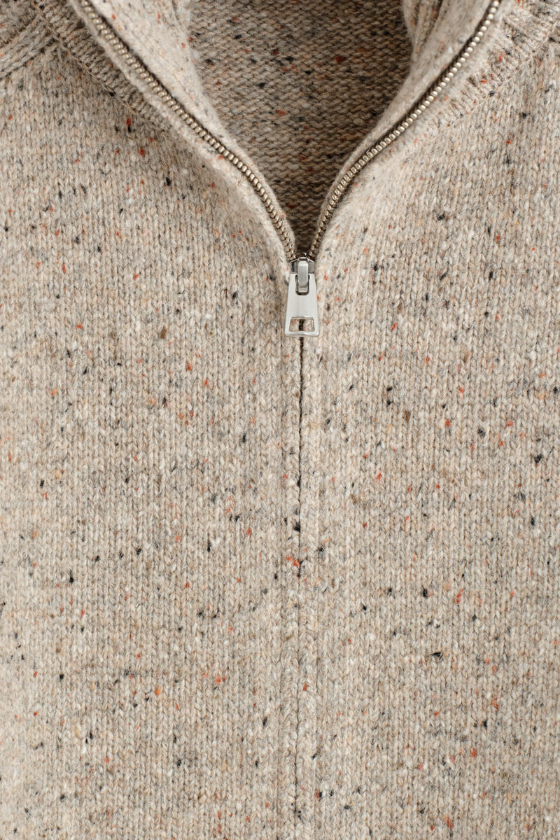 COS ドネガル風ウールジップアップカーディガン