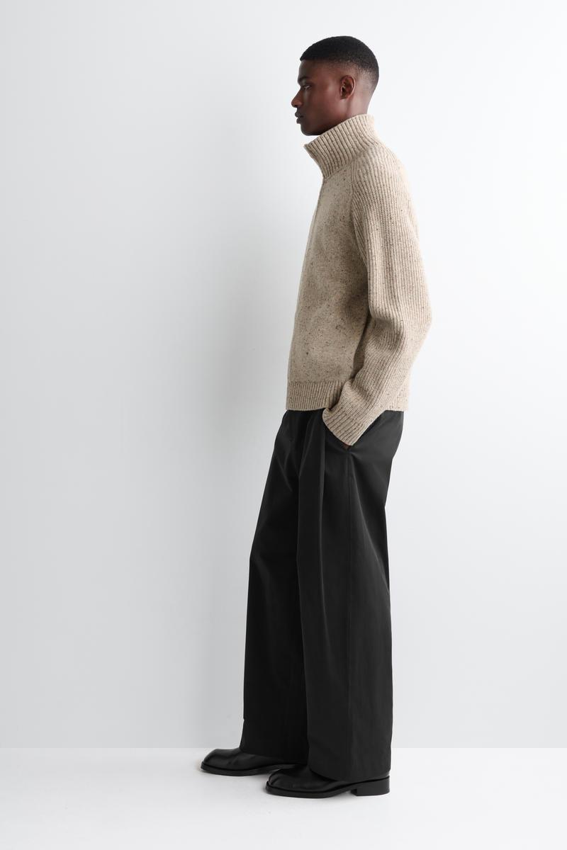 COS ドネガル風ウールジップアップカーディガン