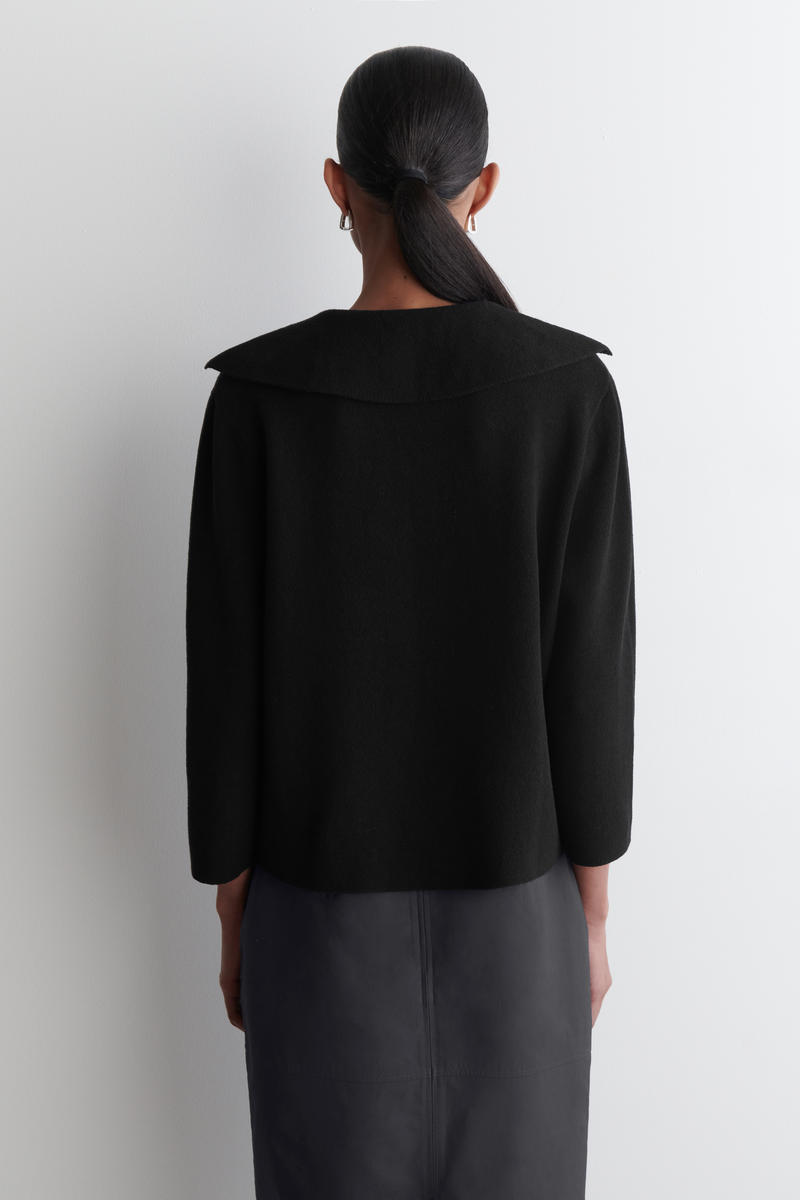 ゴールドウィン　裏起毛　上下セットアップ 黒 ケイパ 裏起毛 ジャージスーツ上下セット 全2色 ジャージ 上下