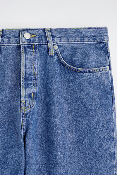 COS ライダーストレートレッグジーンズ