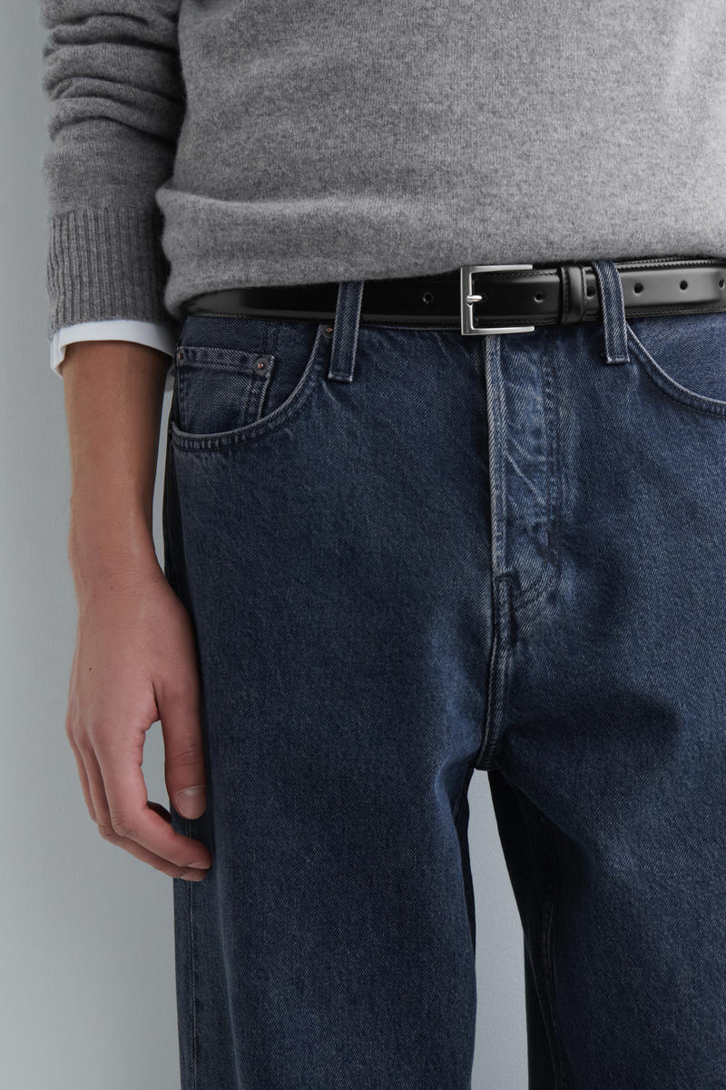 COS ライダーストレートレッグジーンズ