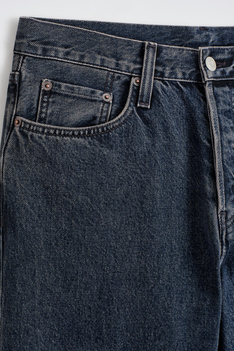 COS ライダーストレートレッグジーンズ