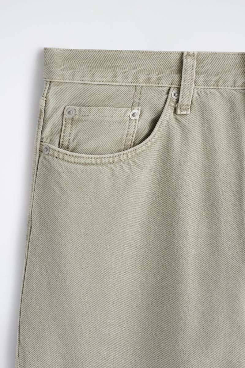 COS ライダーストレートレッグジーンズ