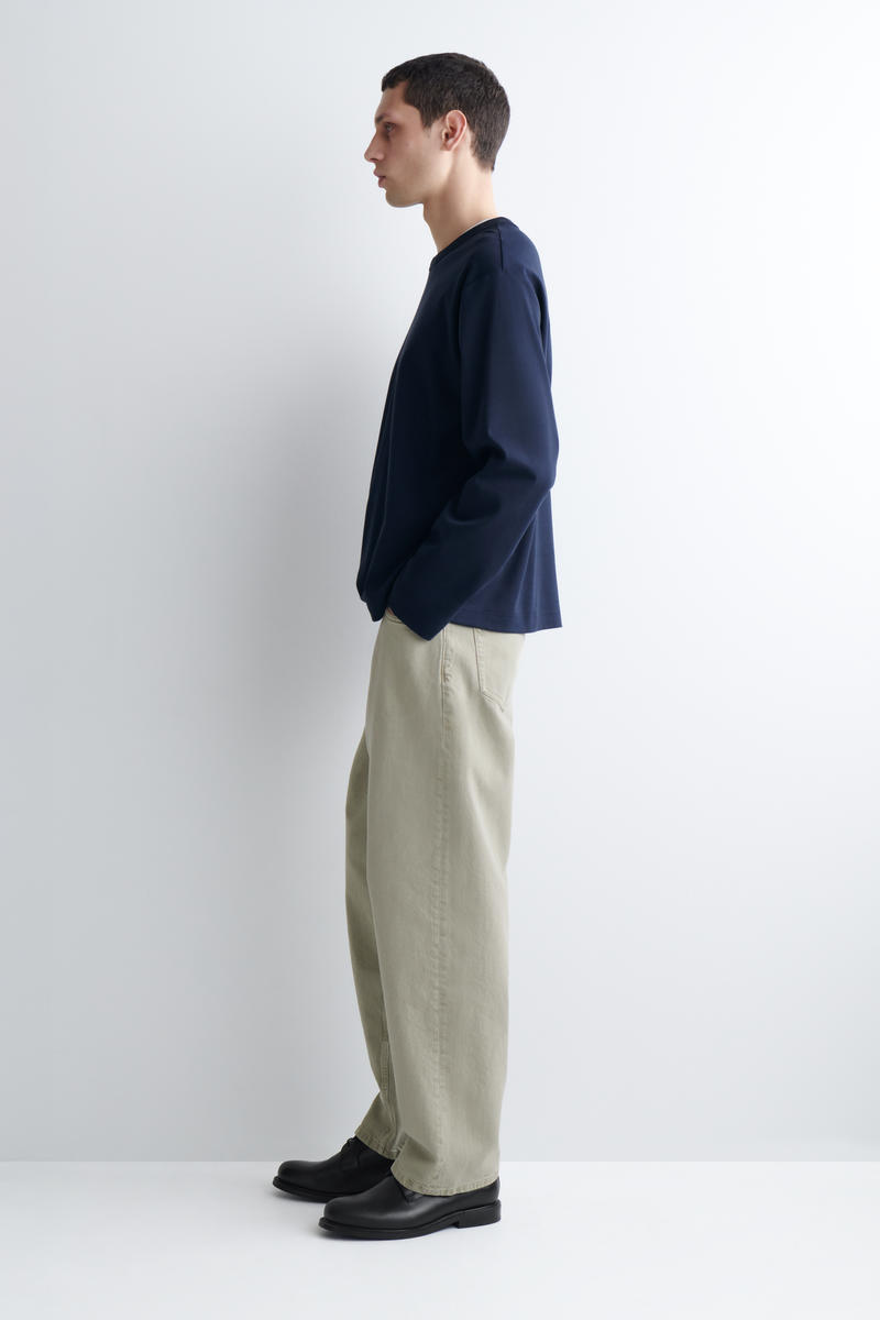 COS ライダーストレートレッグジーンズ