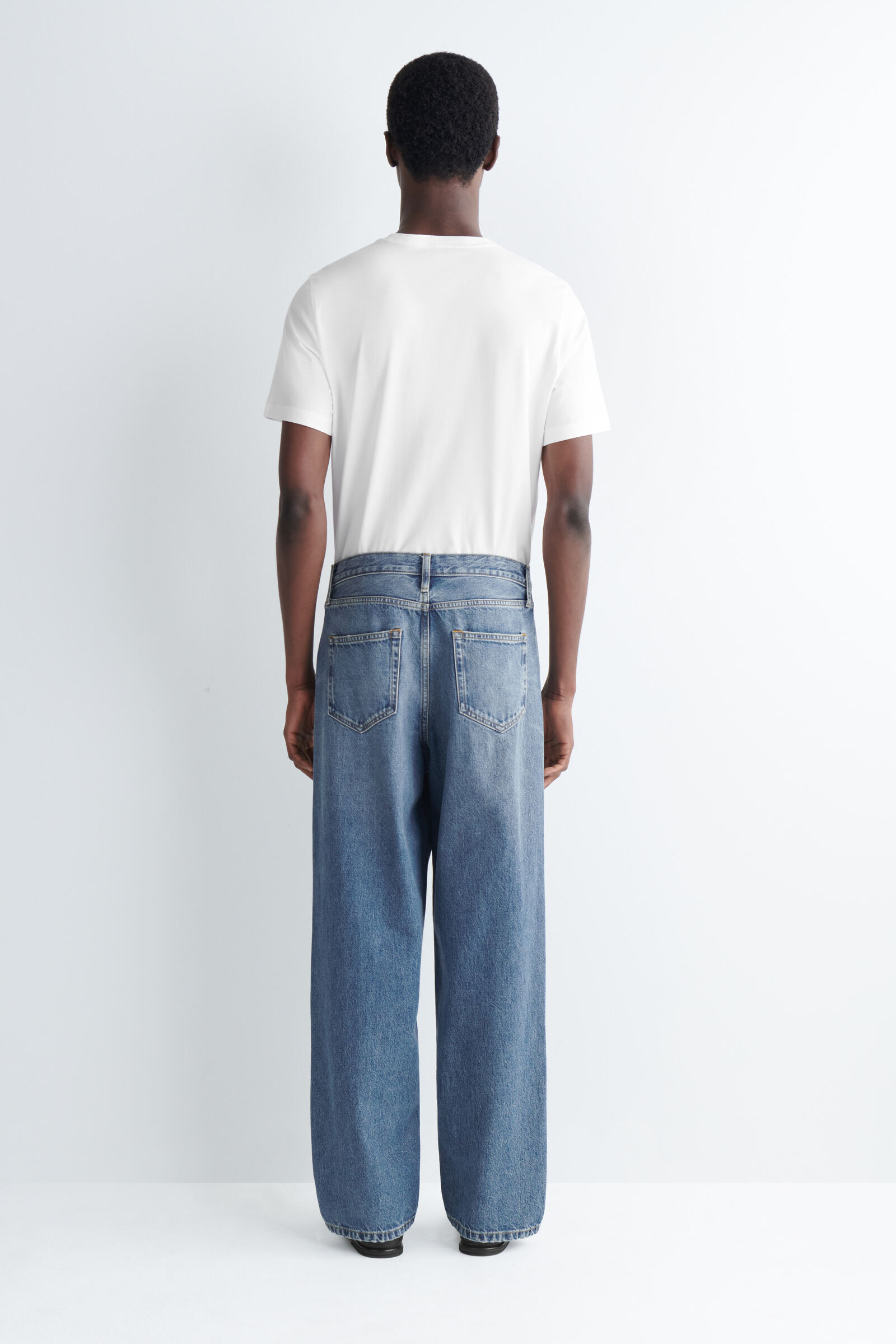 RIDER STRAIGHT-LEG JEANS ライダーストレートレッグジーンズ フェード 