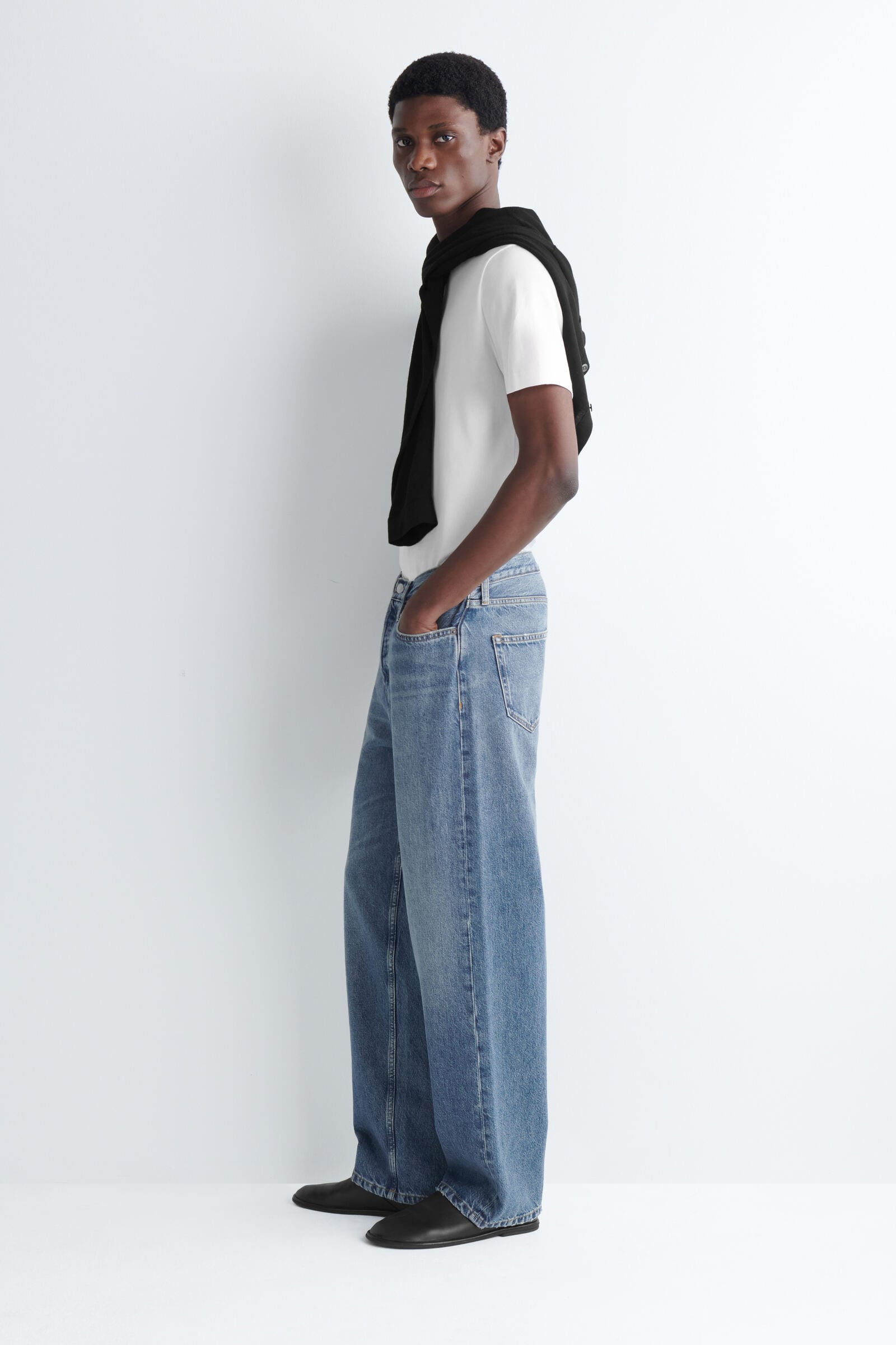 RIDER STRAIGHT-LEG JEANS ライダーストレートレッグジーンズ フェード