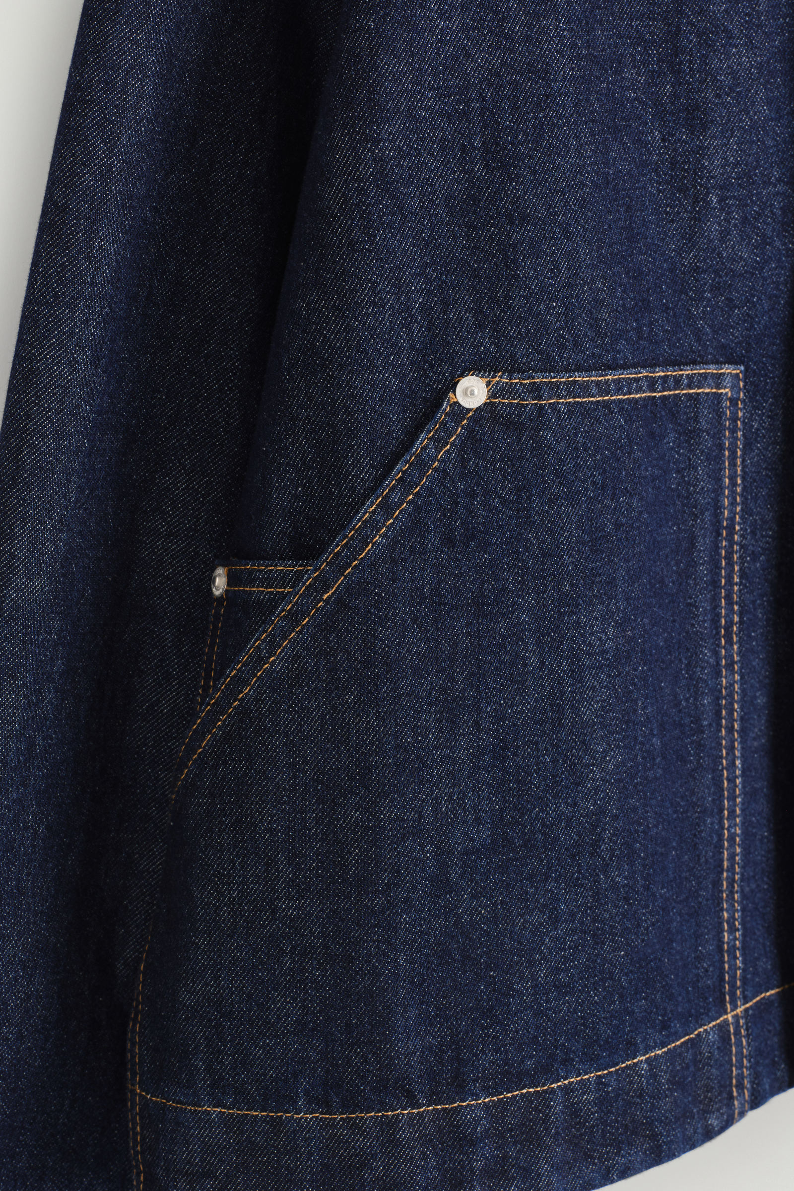 RINSED-DENIM JACKET リンスドデニムジャケット ダークブルー｜COS 