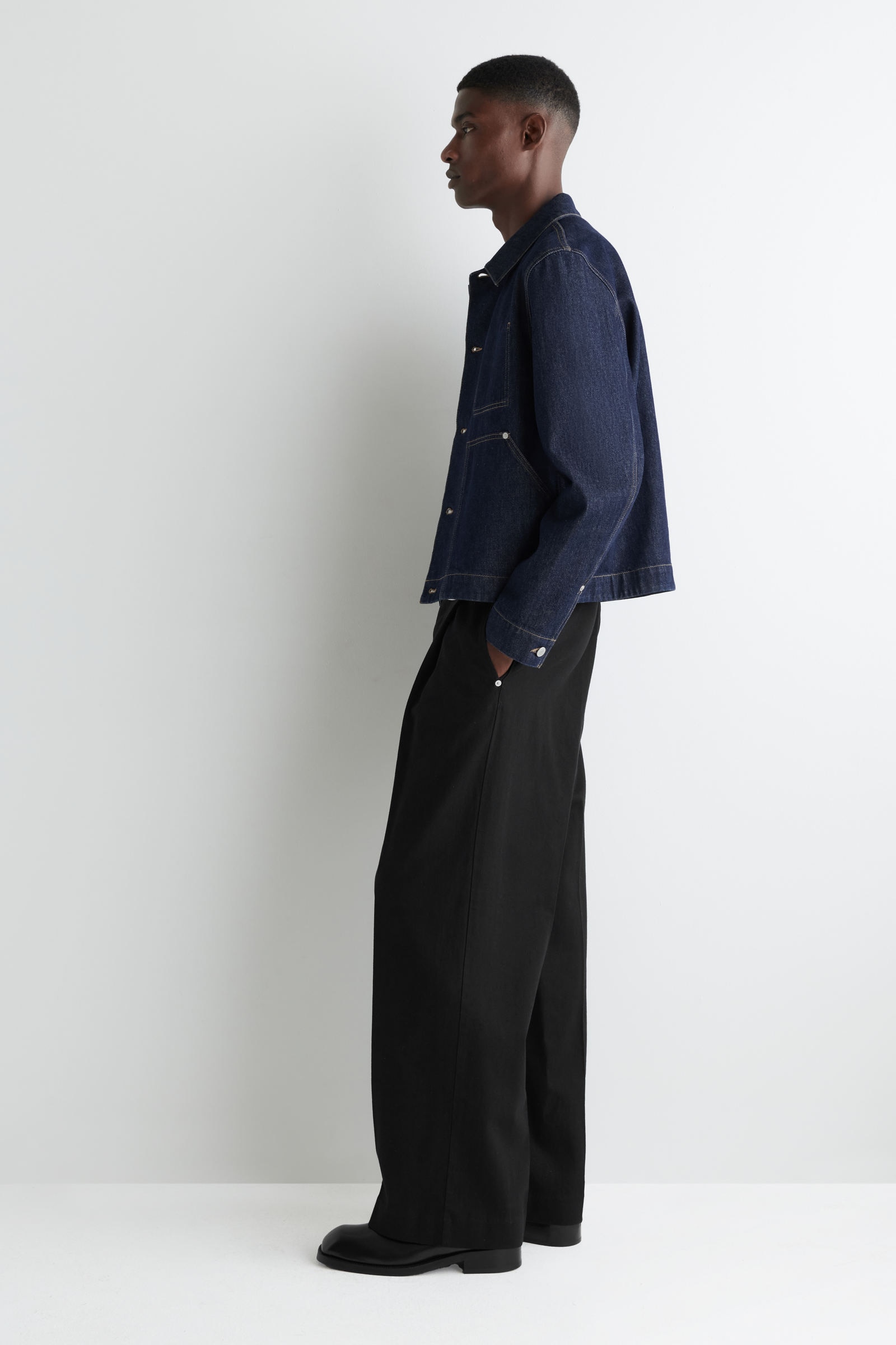 RINSED-DENIM JACKET リンスドデニムジャケット ダークブルー｜COS