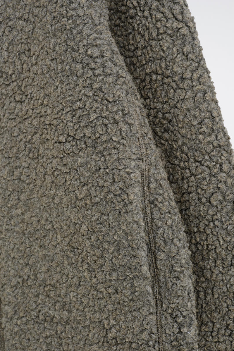 COS フード付きテディジャケット