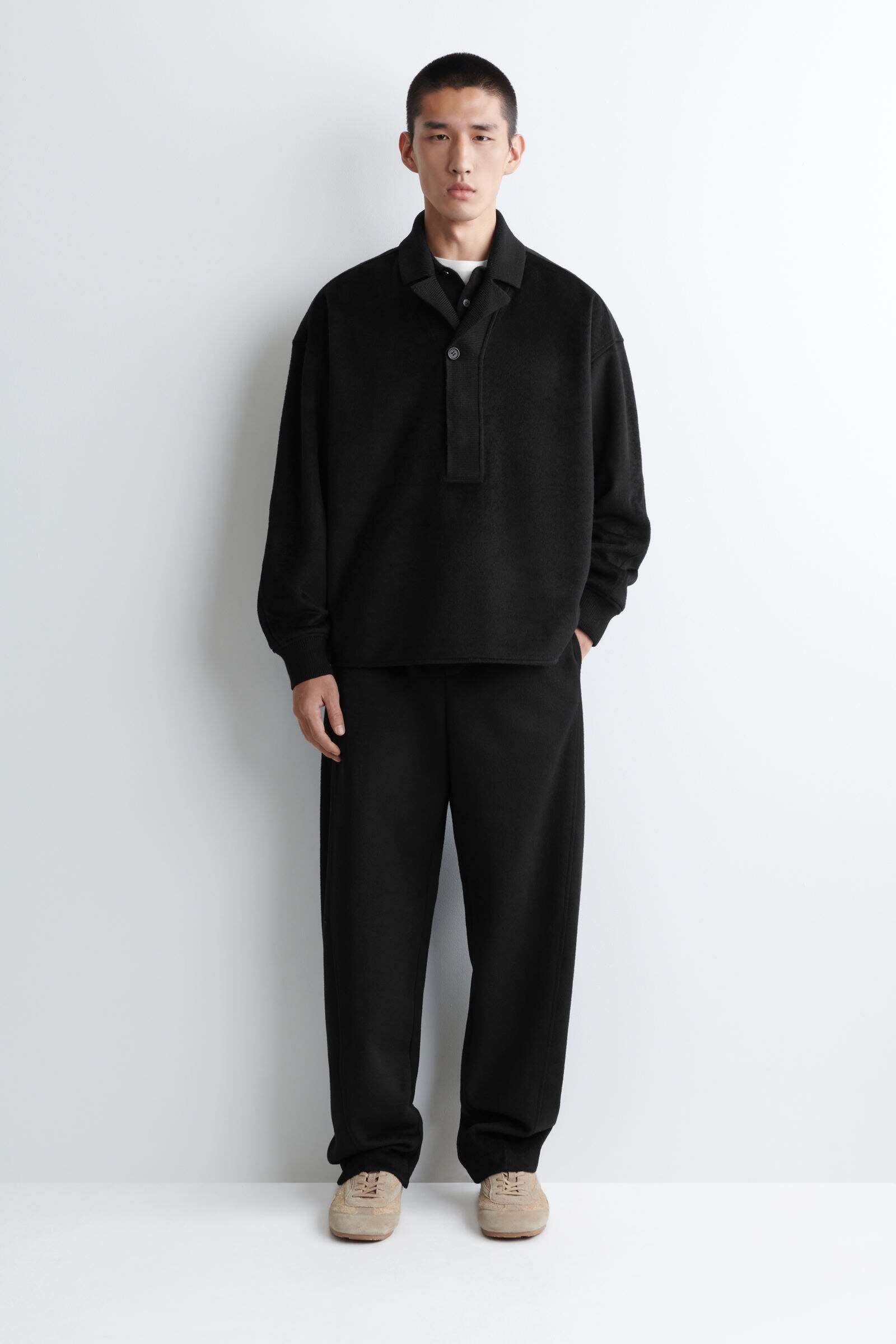 WOOL-BLEND BARREL-LEG TROUSERS ウールブレンドバレルレッグ