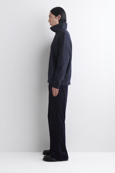 COS ファネルネックジップアップセーター