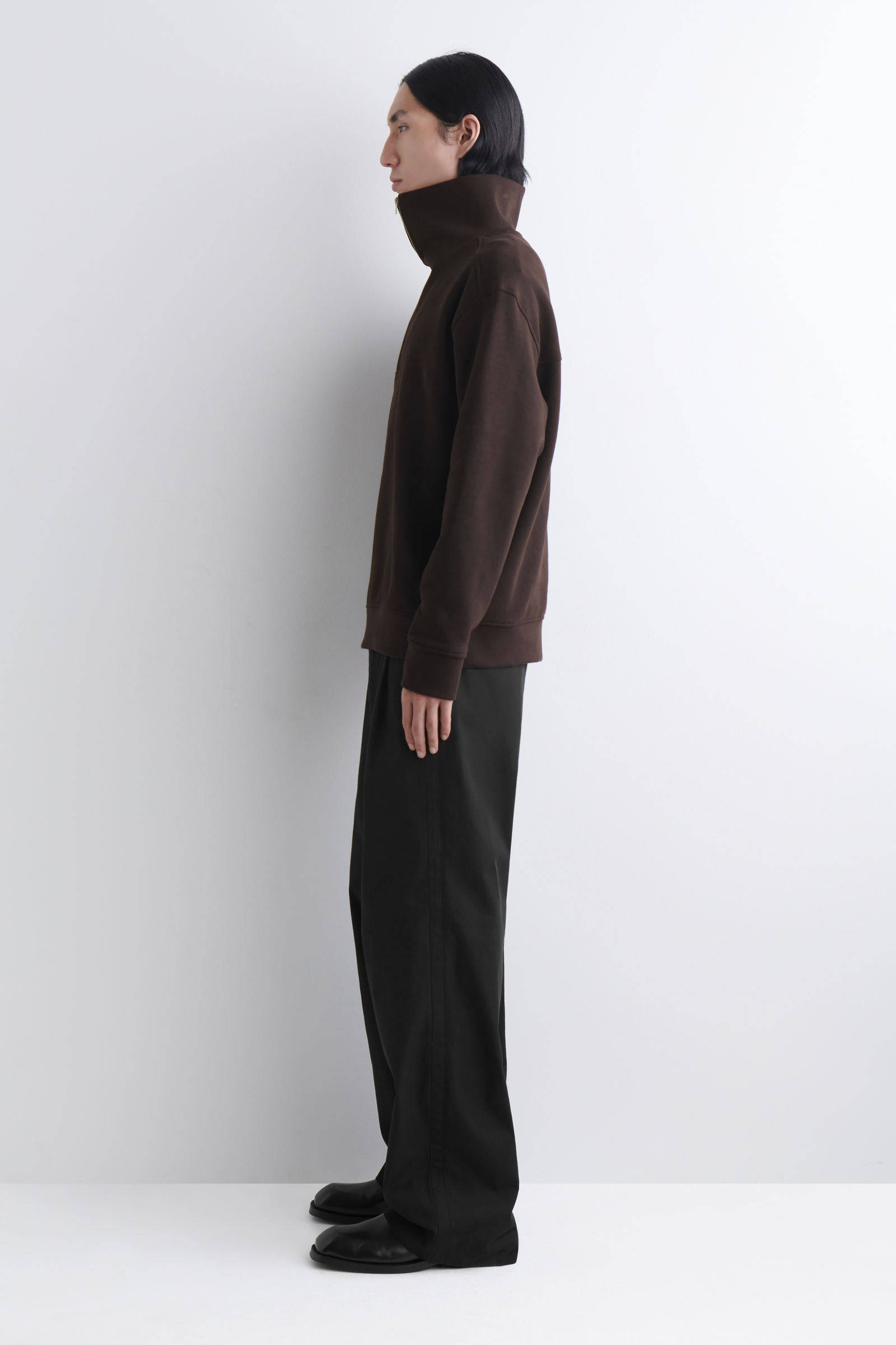 FUNNEL-NECK ZIP-UP JUMPER ファネルネックジップアップセーター
