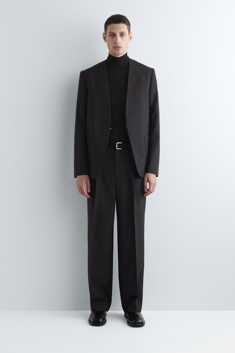 COS ノーカラーウールブレザー