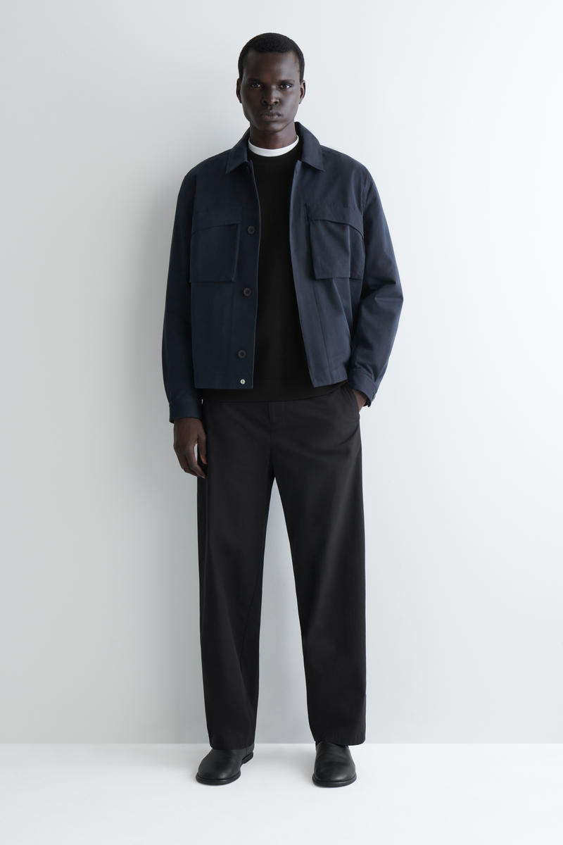 COS スキューバ スウェットシャツ