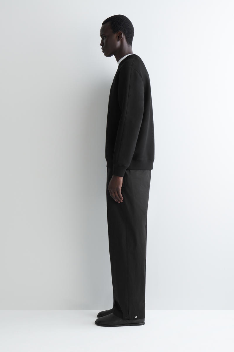 COS スキューバ スウェットシャツ