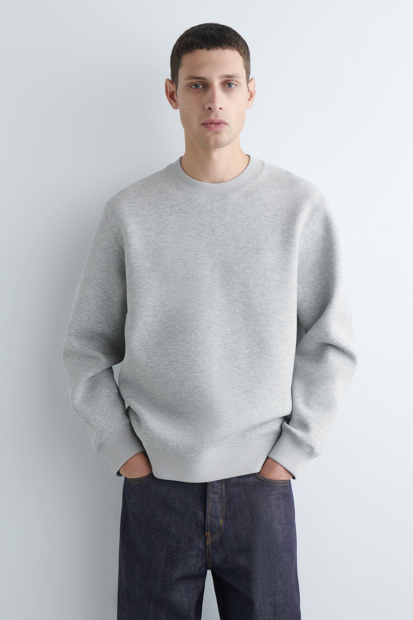 cos スウェット トップス  トレーナー スキューバ ボンディング RELAXED SCUBA SWEATSHIRT リラックス スキューバ スウェットシャツ