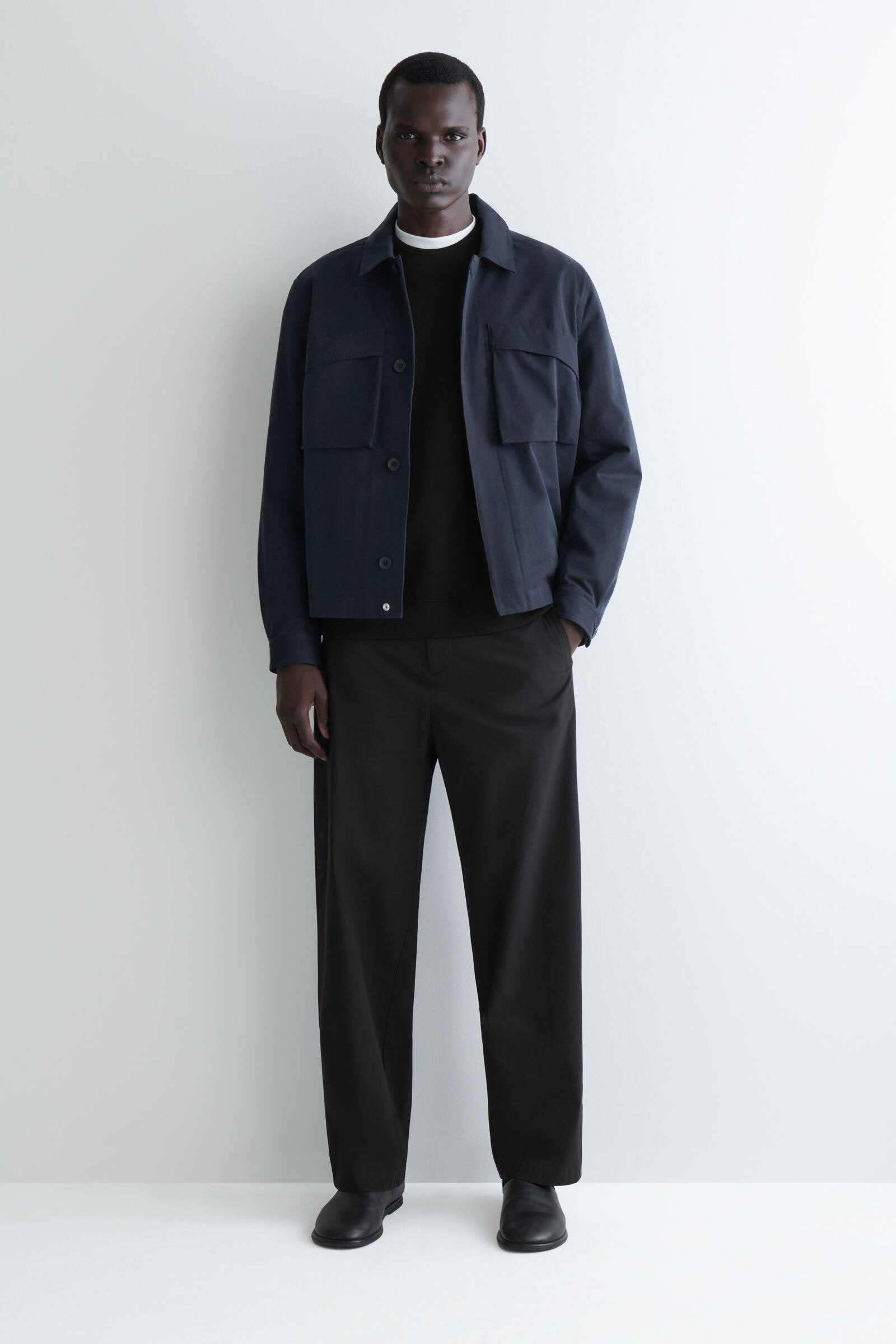 SCUBA SWEATSHIRT スキューバ スウェットシャツ ブラック｜COS コス