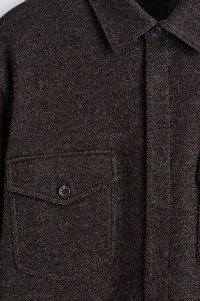 COS ボイルドウールオーバーシャツ