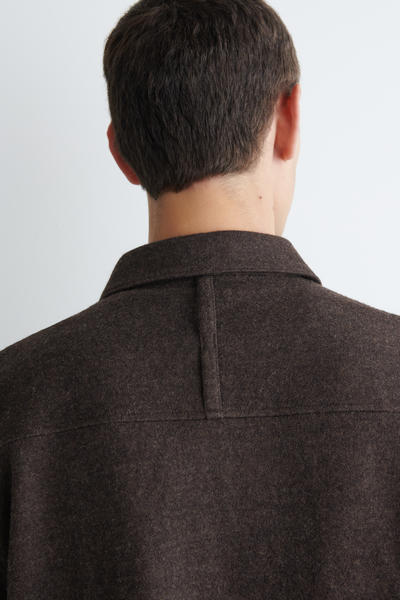 COS ボイルドウールオーバーシャツ