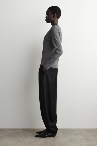 COS コットンジャージー 長袖トップス