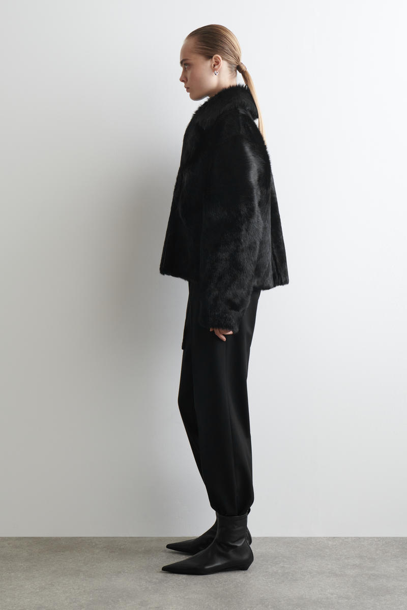 COLLARED PONY HAIR LEATHER JACKET 襟付きポニーヘアレザージャケット