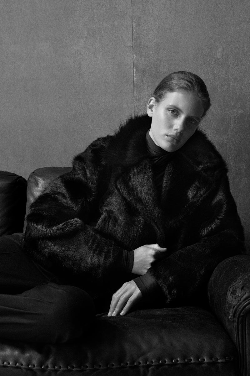 COS ブラックジャケット EUR XS クリーニング済 COLLARED PONY HAIR LEATHER JACKET 襟付きポニーヘアレザージャケット