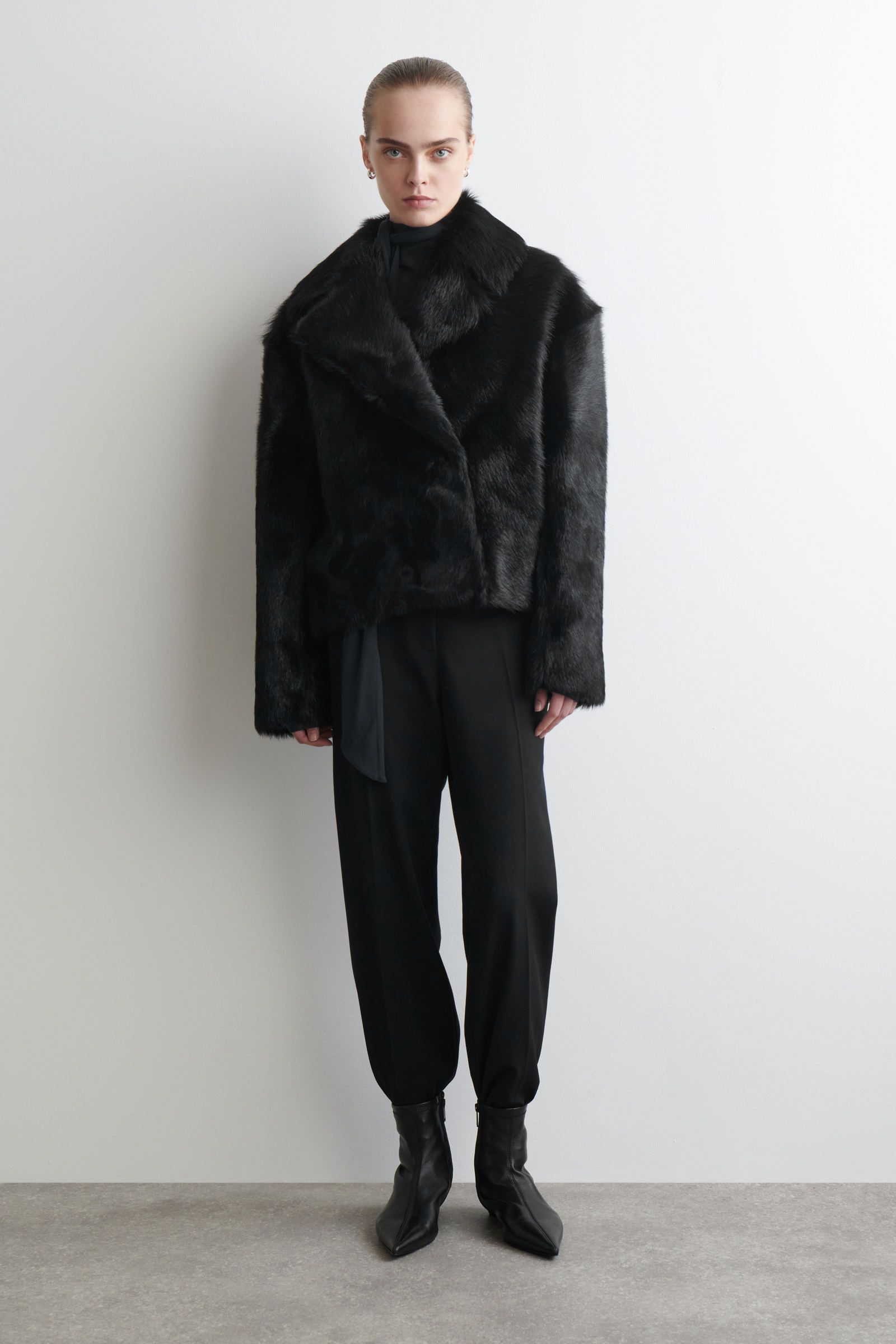 COLLARED PONY HAIR LEATHER JACKET 襟付きポニーヘアレザージャケット