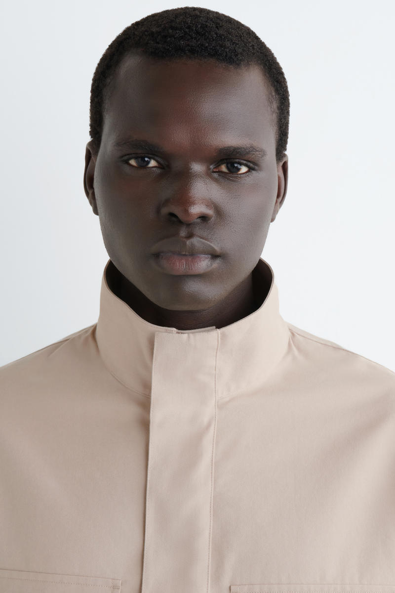 COS コットンツイル ハーフジップ オーバーシャツ