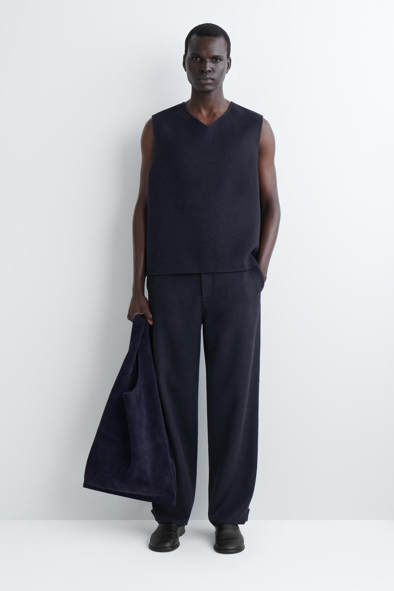 COS スプリットウールVネックベスト